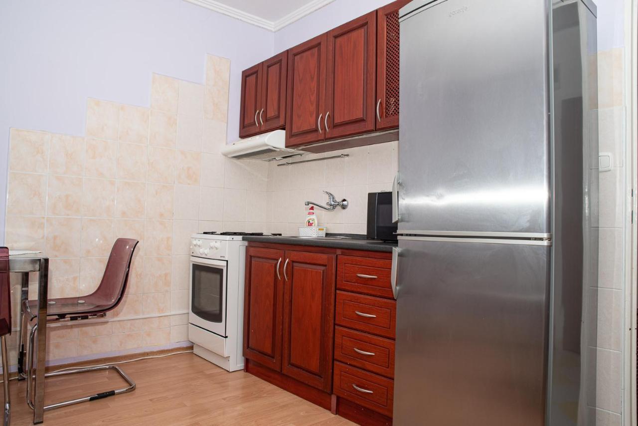 Lovely One Bedroom Apartment Nové Zámky Exterior foto